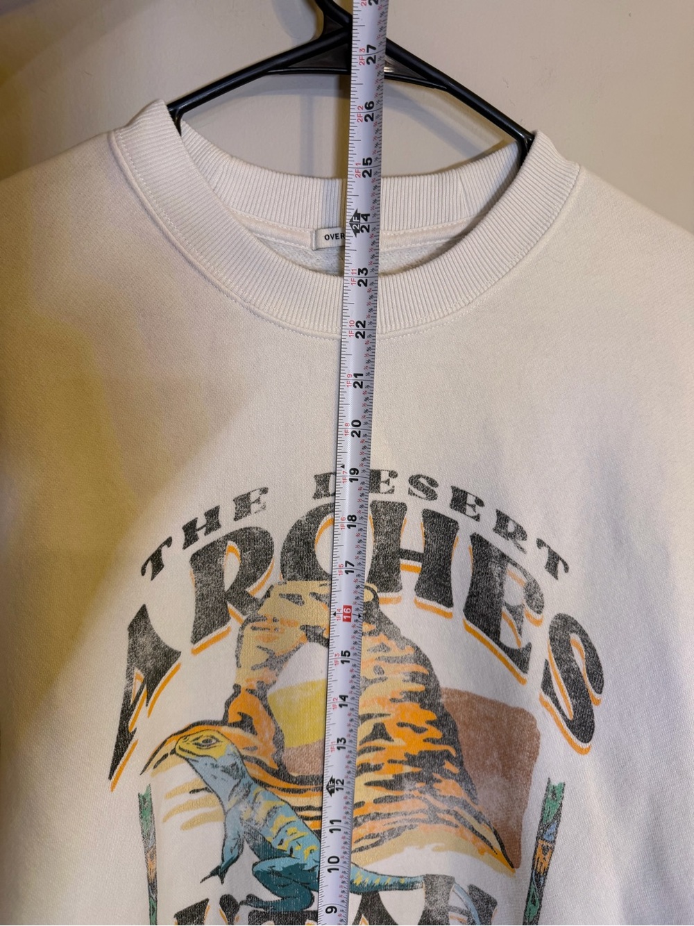 Abercrombie & Fitch Cream Graphic Crewneck Sweatshirt - Picture 5 of 7